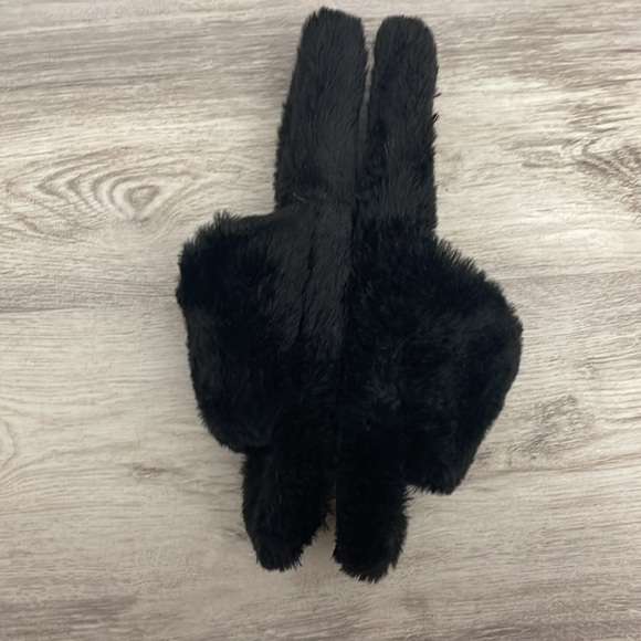 Fabletics Black Faux Fur Padded Slipper Slides Size 8 - Picture 4 of 11